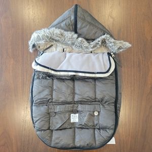 7A.M. Enfant Le Sac Igloo 500